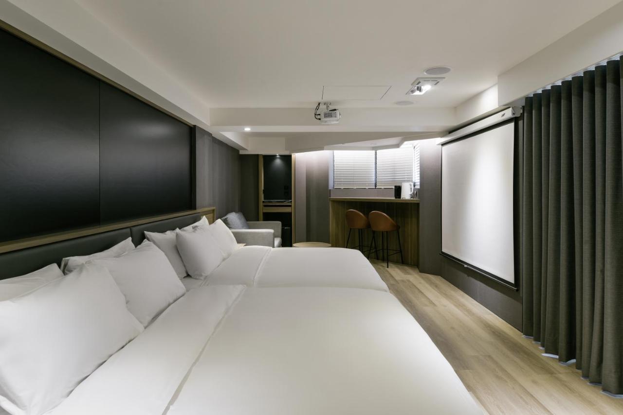 Autumn Willow Hotel ไถจง ภายนอก รูปภาพ