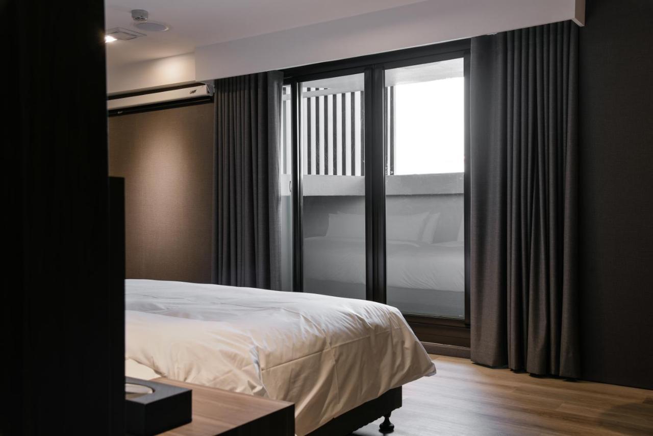 Autumn Willow Hotel ไถจง ภายนอก รูปภาพ