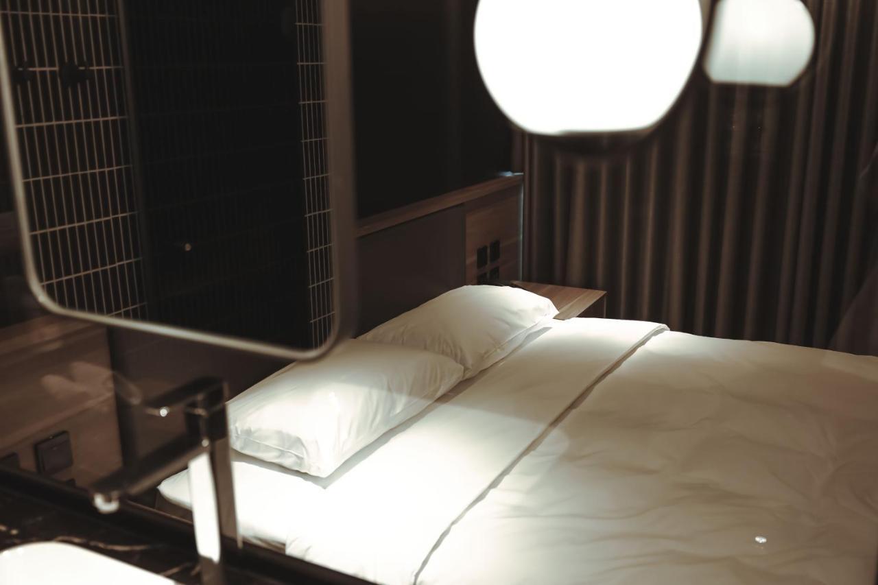 Autumn Willow Hotel ไถจง ภายนอก รูปภาพ