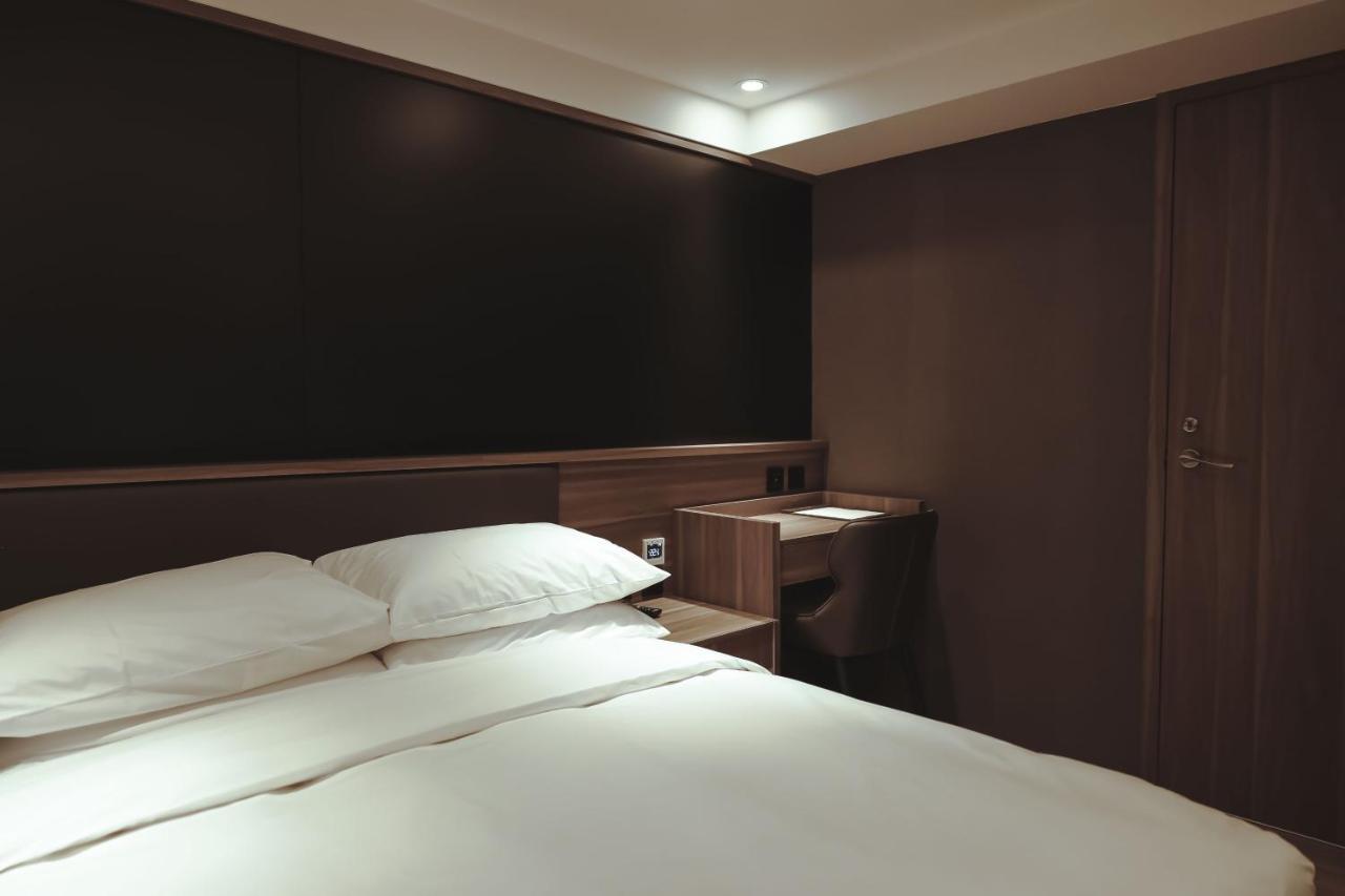 Autumn Willow Hotel ไถจง ภายนอก รูปภาพ