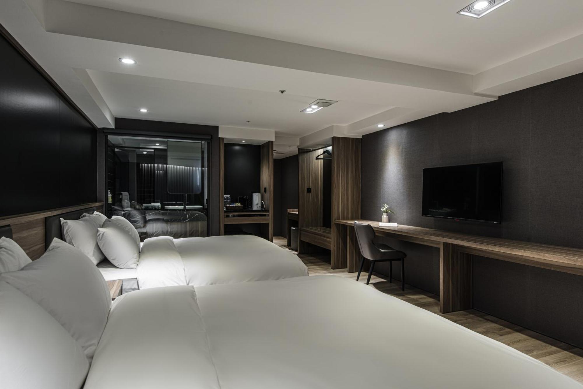 Autumn Willow Hotel ไถจง ภายนอก รูปภาพ
