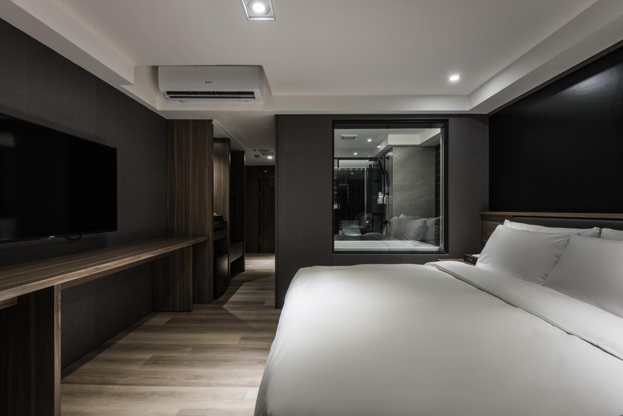 Autumn Willow Hotel ไถจง ภายนอก รูปภาพ