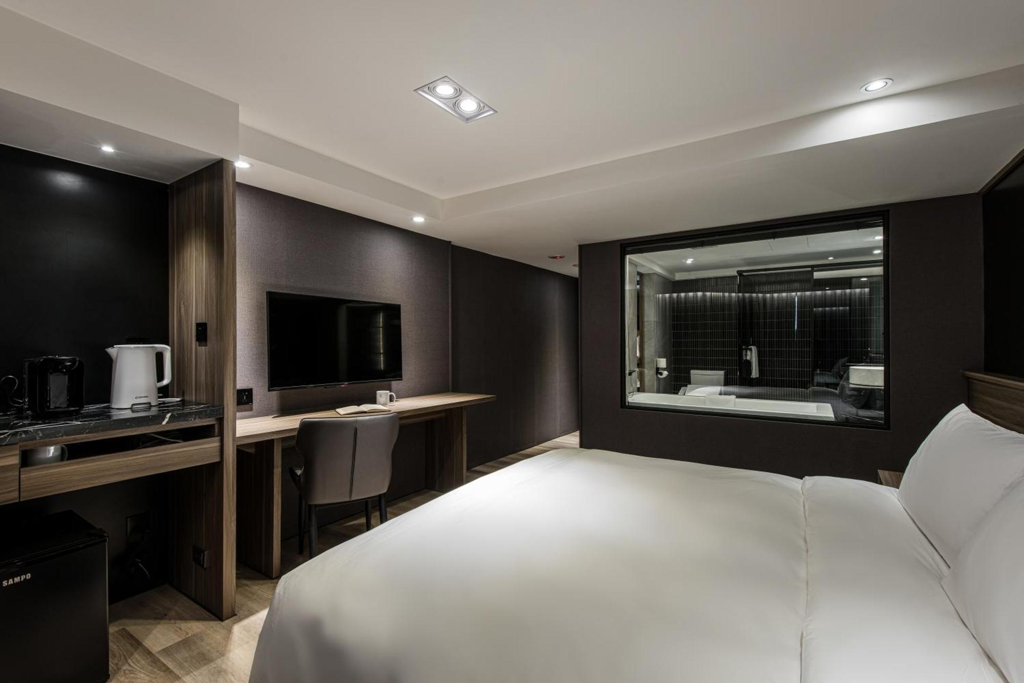 Autumn Willow Hotel ไถจง ภายนอก รูปภาพ