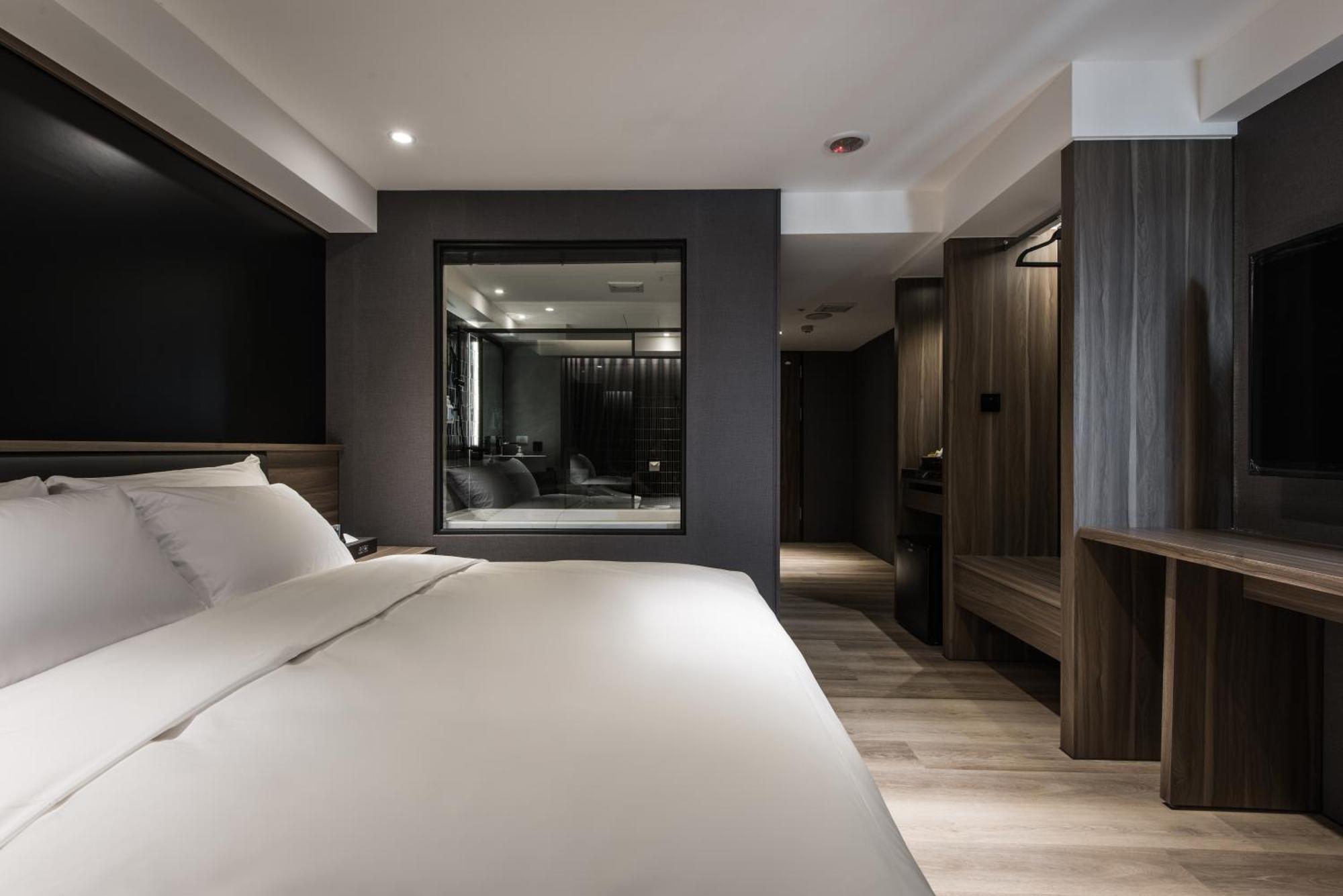 Autumn Willow Hotel ไถจง ภายนอก รูปภาพ